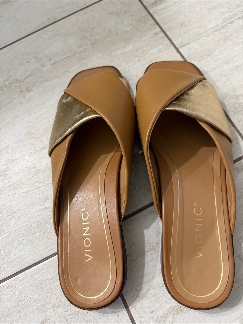 Vionic Tan and Gold Crossover Slide Mules ..ladies size 9M
